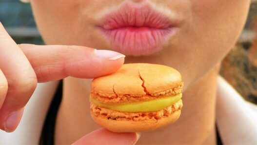 macaron, orange, sweetness-2462247.jpg