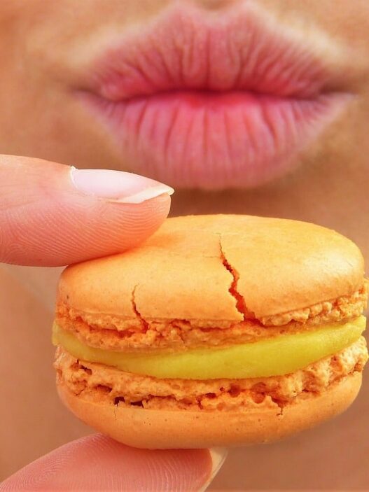 macaron, orange, sweetness-2462247.jpg