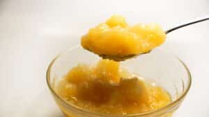 apple sauce, fruit sweetener, chunky, applesauce-544676.jpg