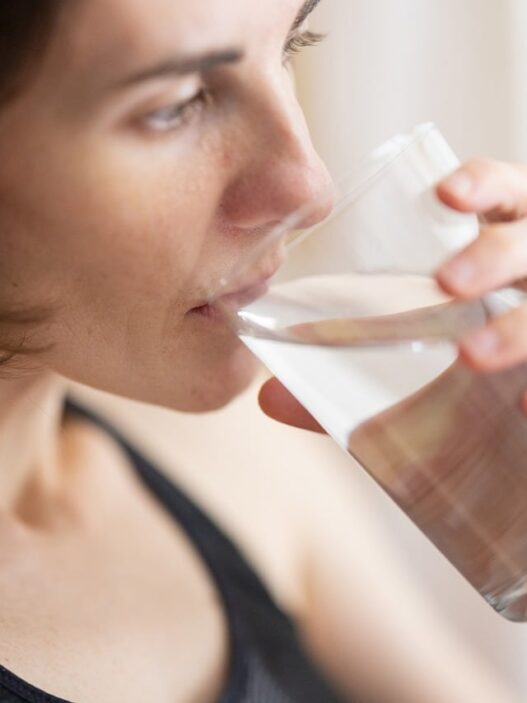 woman, glass, drink-6373354.jpg