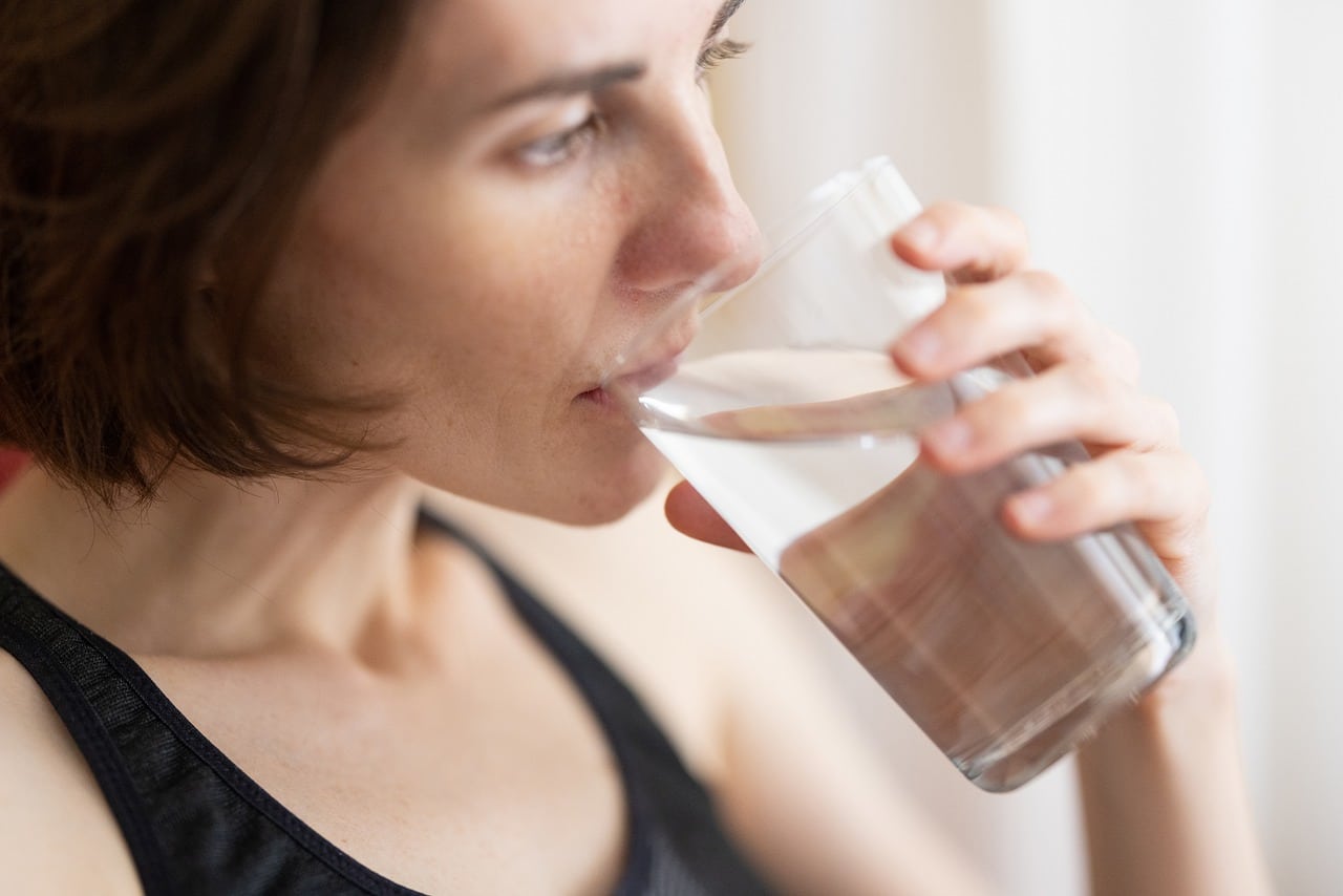 woman, glass, drink-6373354.jpg