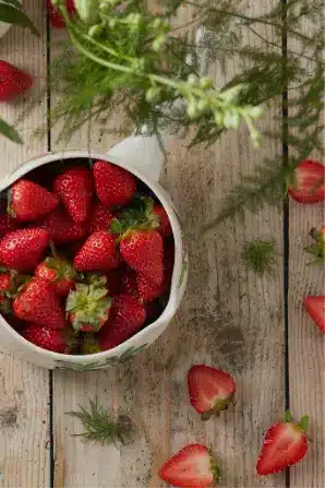 Indian berries, health benefits, strawberry